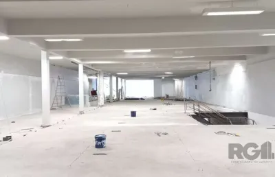 Prédio à venda na Rua Vinte e Quatro de Outubro, Moinhos de Vento, Porto Alegre