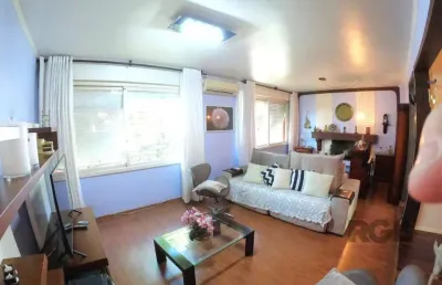 Casa com 3 quartos à venda na Rua Alcides Gonzaga, Boa Vista, Porto Alegre