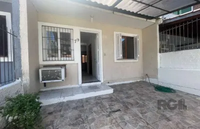 Casa com 2 quartos à venda na rua antônia zardin perondi, hípica, porto alegre, 70 m2 por r$ 279.900