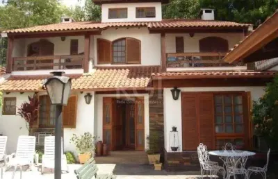 Casa com 3 quartos para alugar na Rua Luzitana, São João, Porto Alegre