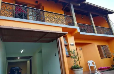 Casa com 3 quartos à venda na Rua Henrique Arlindo Casali, Vila Nova, Porto Alegre