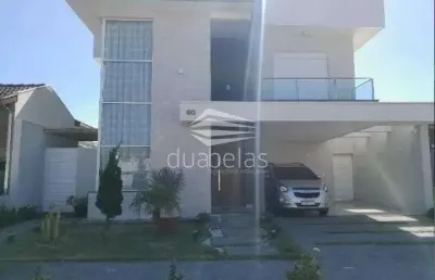 Maravilhoso sobrado no condomínio terras do vale, em caçapava