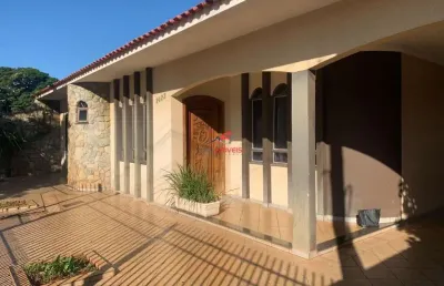 Casa com 04 quartos  01 suite  no jardim iguacu   maringa pr