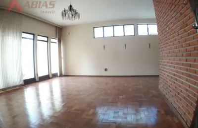 Casa com 3 quartos para alugar na R. Dr. Serafim Viêira De Almeida, 352, Jardim Paraíso, São Carlos