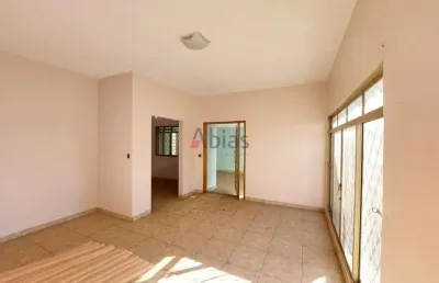 Casa com 4 quartos à venda na Rua Nove de Julho, 2735, Jardim Lutfalla, São Carlos