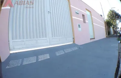 Casa com 3 quartos para alugar na Rua Jesuíno de Arruda, 3299, Jardim Brasil, São Carlos