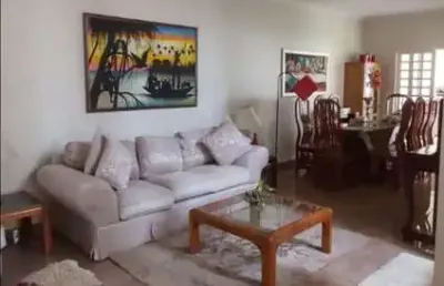 Casa sobrado na divisa com o planalto paraiso - são carlos