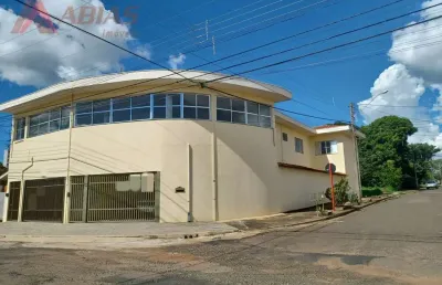 Casa com 4 quartos à venda na Rua Vicente Petrilli, 182, Jardim Hikare, São Carlos