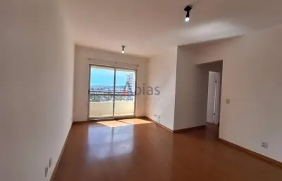 Apartamento com 3 quartos para alugar na Rua Episcopal, 2543, Centro, São Carlos