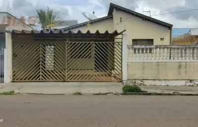 Casa com 2 quartos à venda na Rua Luiz Roher, 224, Vila Monteiro (Gleba I), São Carlos