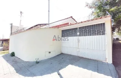 Casa com 3 quartos para alugar na Rua Madre Saint Bernard, 797, Jardim Paraíso, São Carlos