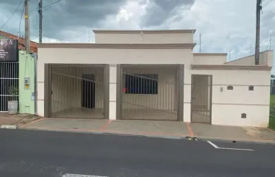 Casa à venda em jardim bandeirantes - 3 dorms, 1 suíte, r$550k
