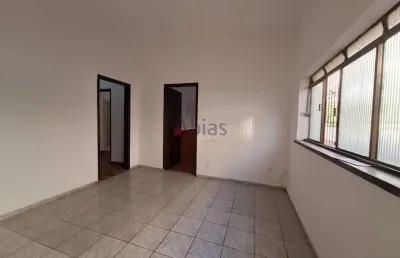 Casa com 3 quartos para alugar na Rua Geminiano Costa, 199, Centro, São Carlos
