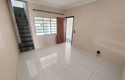 Casa com 4 quartos para alugar na Rua Marcus Vinícius de Mello Moraes, 782, Parque Santa Felícia Jardim, São Carlos