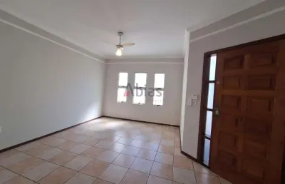 Casa com 3 quartos à venda na Rua José Calijuri, 308, Jardim Hikare, São Carlos