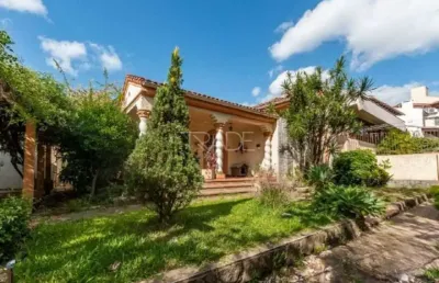 Casa com 4 quartos à venda na rua cariri, 125, vila assunção, porto alegre por r$ 1.300.000