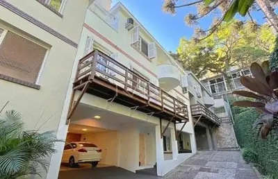 Casa em condomínio fechado com 4 quartos à venda na avenida coronel marcos, 550, pedra redonda, porto alegre por r$ 980.000