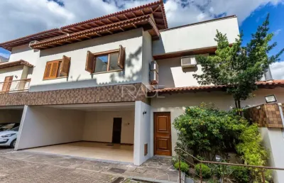 Casa em condomínio fechado com 3 quartos à venda na travessa pedra redonda, 450, jardim isabel, porto alegre por r$ 1.540.000