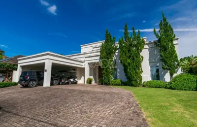 Casa em condomínio fechado com 4 quartos à venda na avenida juca batista, 8000, belém novo, porto alegre por r$ 5.200.000