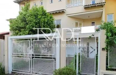 Casa com 3 quartos à venda na rua professor elpídio ferreira paes, 140, ipanema, porto alegre por r$ 750.000