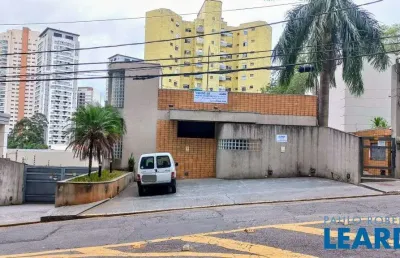 Barracão / Galpão / Depósito à venda na Vila Andrade, São Paulo 