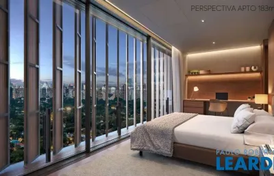 Apartamento com 3 quartos à venda na Vila Nova Conceição, São Paulo 