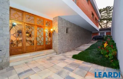 Casa com 4 quartos à venda no Alto da Boa Vista, São Paulo 