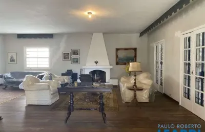 Casa com 3 quartos para alugar no Real Parque, São Paulo 