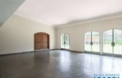 Casa com 4 quartos para alugar no Brooklin, São Paulo 