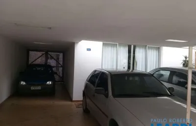 Casa com 4 quartos para alugar na Vila Olímpia, São Paulo 