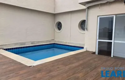 Cobertura com 4 quartos para alugar na Vila Nova Conceição, São Paulo 