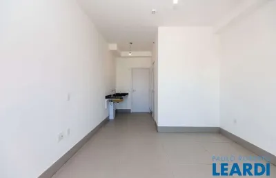 Apartamento com 1 quarto à venda na Chácara Santo Antônio, São Paulo 