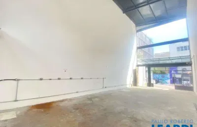 Ponto comercial para alugar na Vila Madalena, São Paulo 