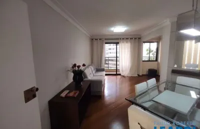 Apartamento com 3 quartos para alugar em Moema, São Paulo 