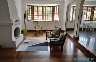 Casa com 4 quartos para alugar no Jardim dos Estados, São Paulo 