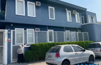 Casa com 6 quartos para alugar no Alto da Boa Vista, São Paulo 