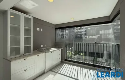 Apartamento com 3 quartos para alugar no Brooklin, São Paulo 