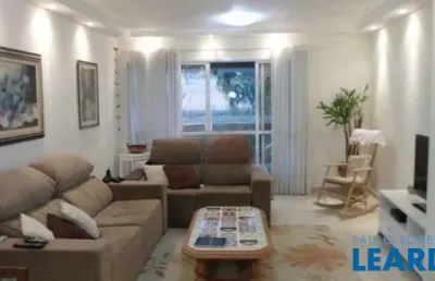 Apartamento com 4 quartos para alugar no Jardim Prudência, São Paulo 