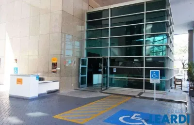 Ponto comercial para alugar na Vila Olímpia, São Paulo 
