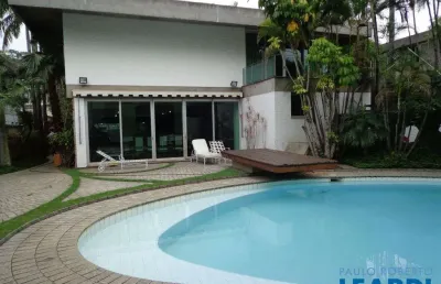 Casa com 4 quartos à venda na Vila Madalena, São Paulo 