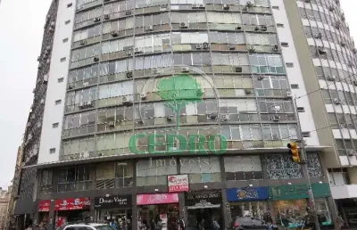 Sala comercial para alugar na rua professor annes dias, 154, centro histórico, porto alegre por r$ 800