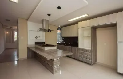 Casa com 2 quartos para alugar na rua engenheiro walter boehl, 448, vila ipiranga, porto alegre por r$ 6.300