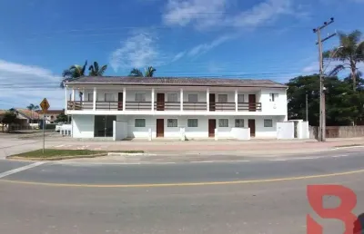 Excelente sala comercial frente para avenida celso ramos  (rua asfaltada) na praia de itapoá/sc