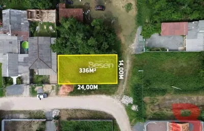 Excelente opção de terreno sem vegetação, com 336,00 m²,  na rua (1990) coqueiros, região em pleno desenvolvimento.