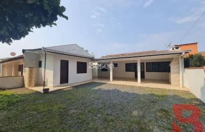 Ótima casa localizada no bal.cambiju entre as rua 600/610