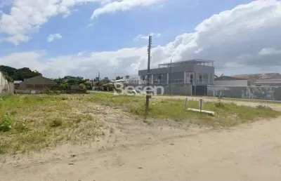 Excelente terreno de esquina, com excelente localização