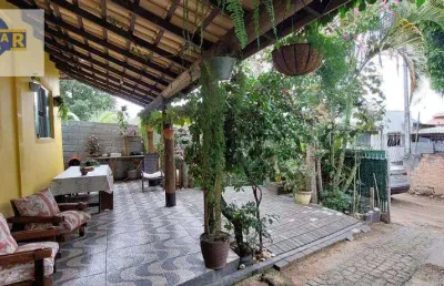 Casa à venda em florianópolis, são joão do rio vermelho, com 4 quartos, com 110 m²