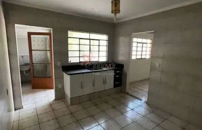 Casa com 2 quartos à venda no Madureira, Bauru 
