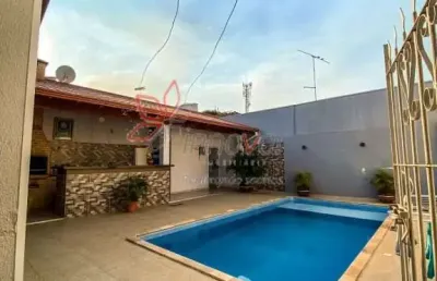 Casa com 3 quartos à venda no Jardim Marambá, Bauru 
