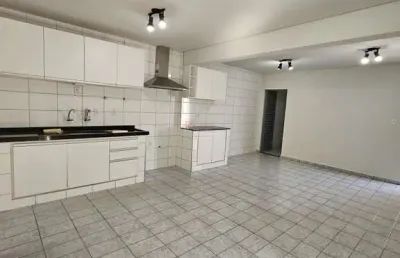 Casa com 3 quartos para alugar no Residencial Parque Colina Verde, Bauru 